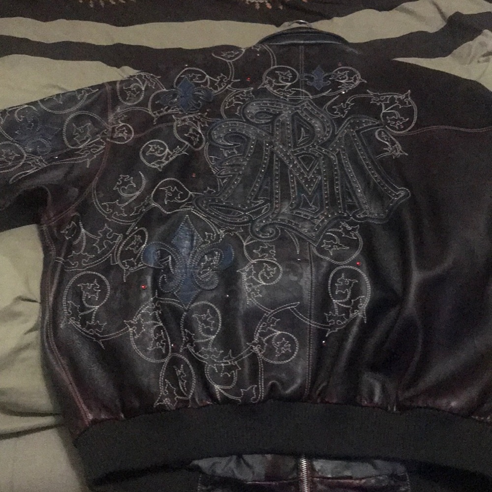 Pellet pellets leather jacket